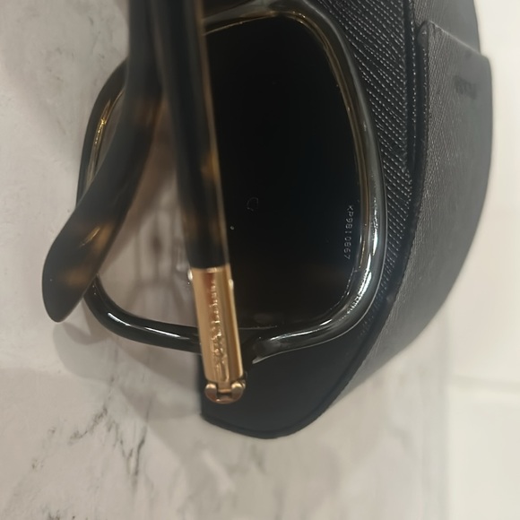 Prada authentic sunglasses - Picture 5 of 6